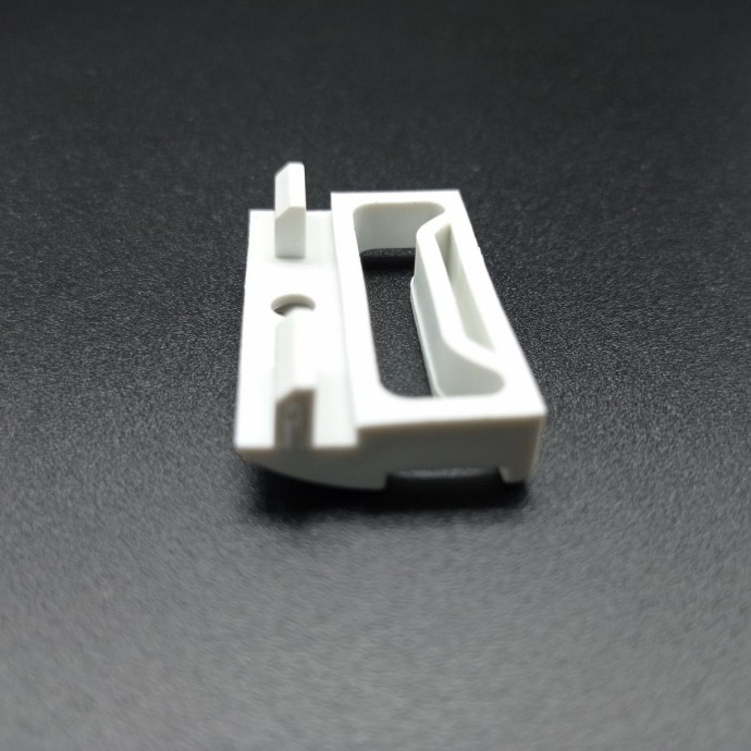 pieza 42mm sujeción manija ventana - Recambios mobil home - MundoMobilHome