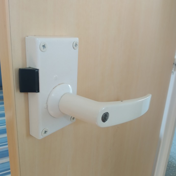 Cerradura puerta interior mobil home - MundoMobilHome