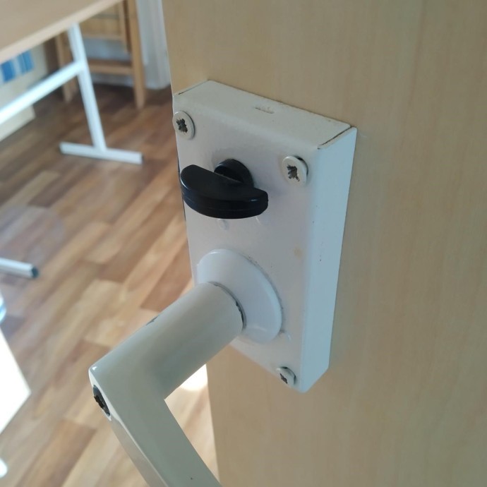Cerradura con bloqueo puerta interior mobil home - MundoMobilHome